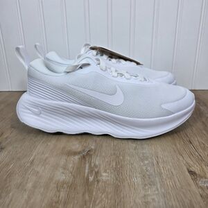 🆕️Nike Women's Promina White Athletic Sneakers